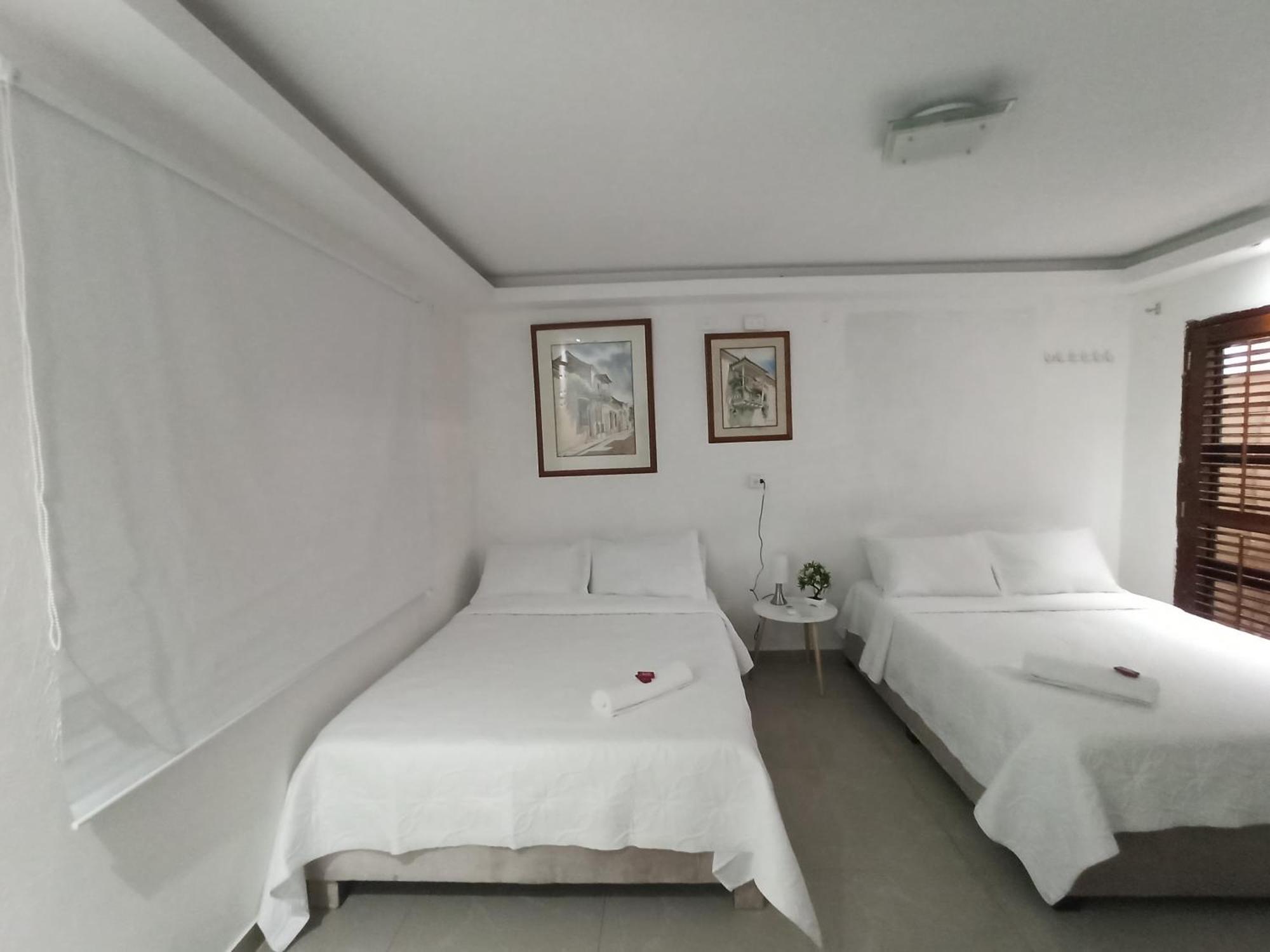 Hostal Casa De Las Americas Картахена Экстерьер фото
