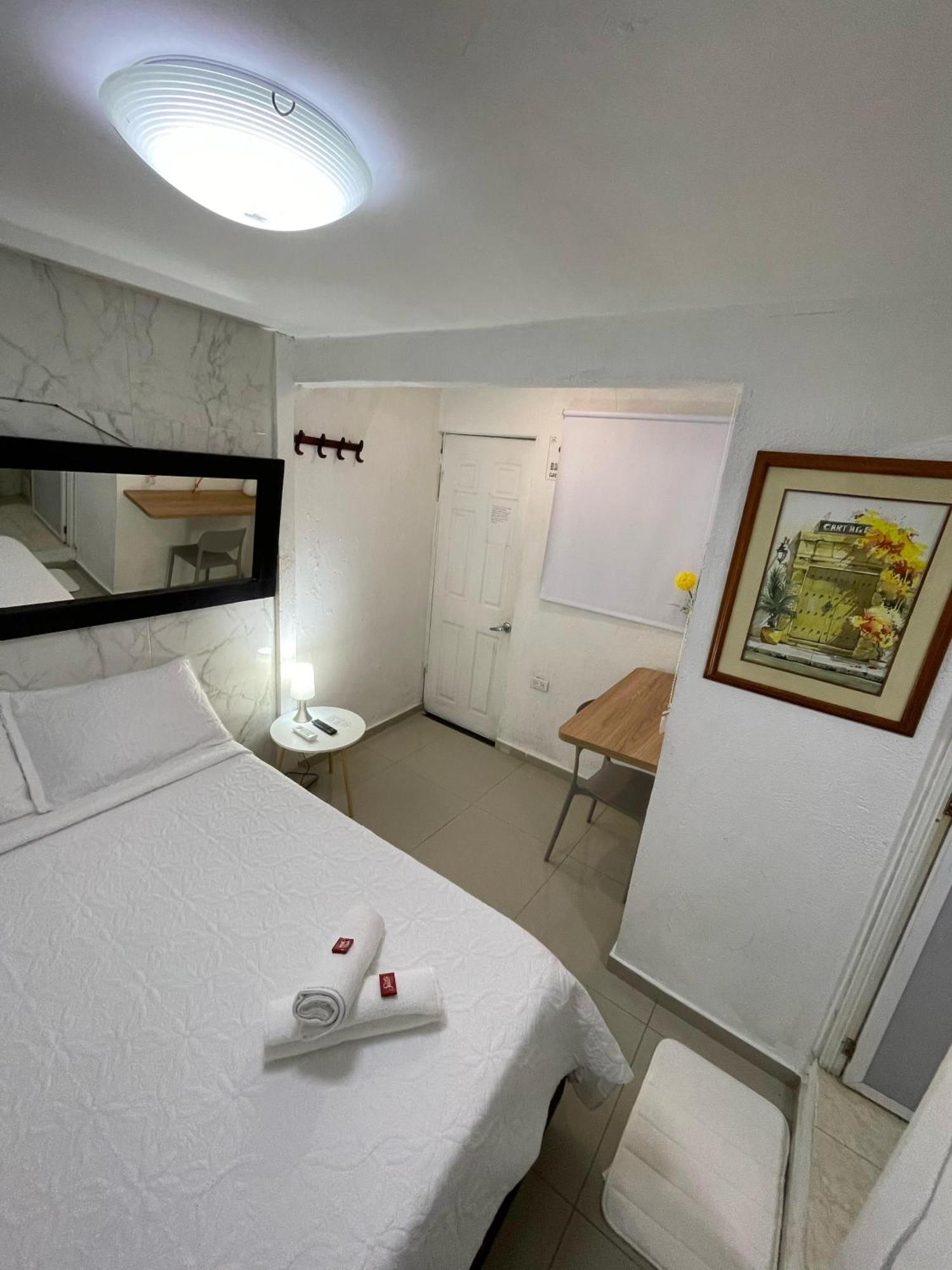 Hostal Casa De Las Americas Картахена Экстерьер фото